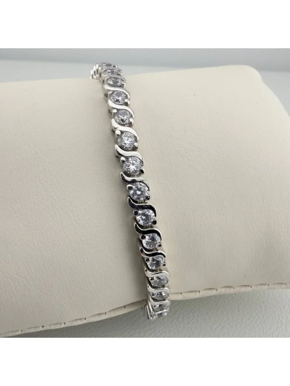 Cubic Zirconia Silver Plated Tennis Bracelet 6.75